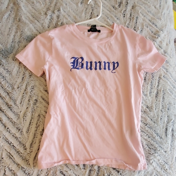 womans tee shirt - Picture 2 of 3